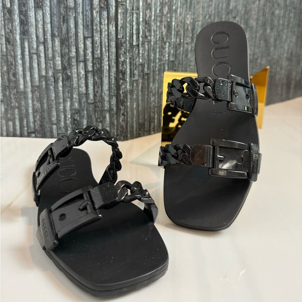 🩴Authentic Gucci Black Rubber Chain Detail Slides Flats Sandals Size 35